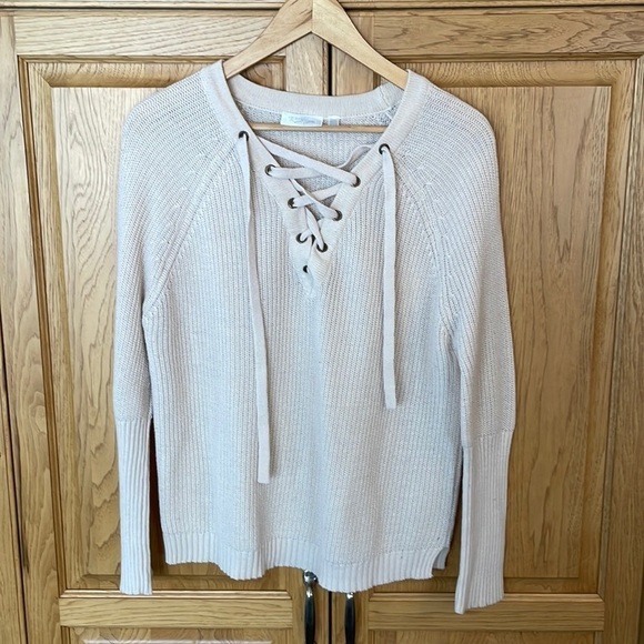 RD Style Sweaters - RD Style Lace Up V Neck Sweater size medium